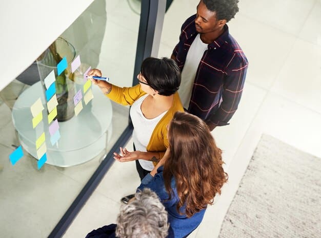 US Businesses: Cut IT Costs 20% with Outsourcing Strategies