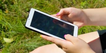 Foldable Phones: Are They Durable Enough After 2 Years? - Cover Image